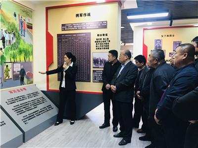 别拿军人待遇说事