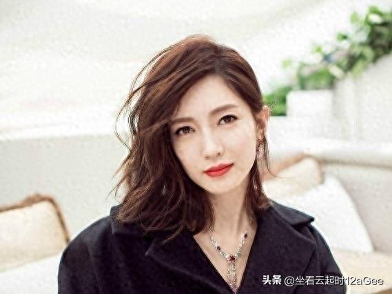 孤岛求生开局，逆境中的生存之道