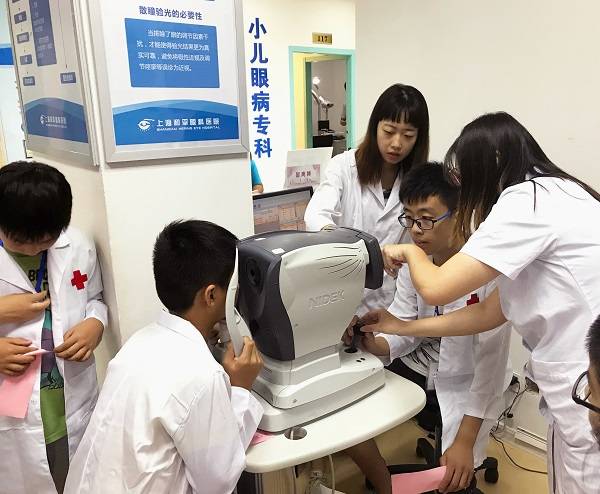 南京儿童医院眼科专家——守护儿童眼健康的守护者