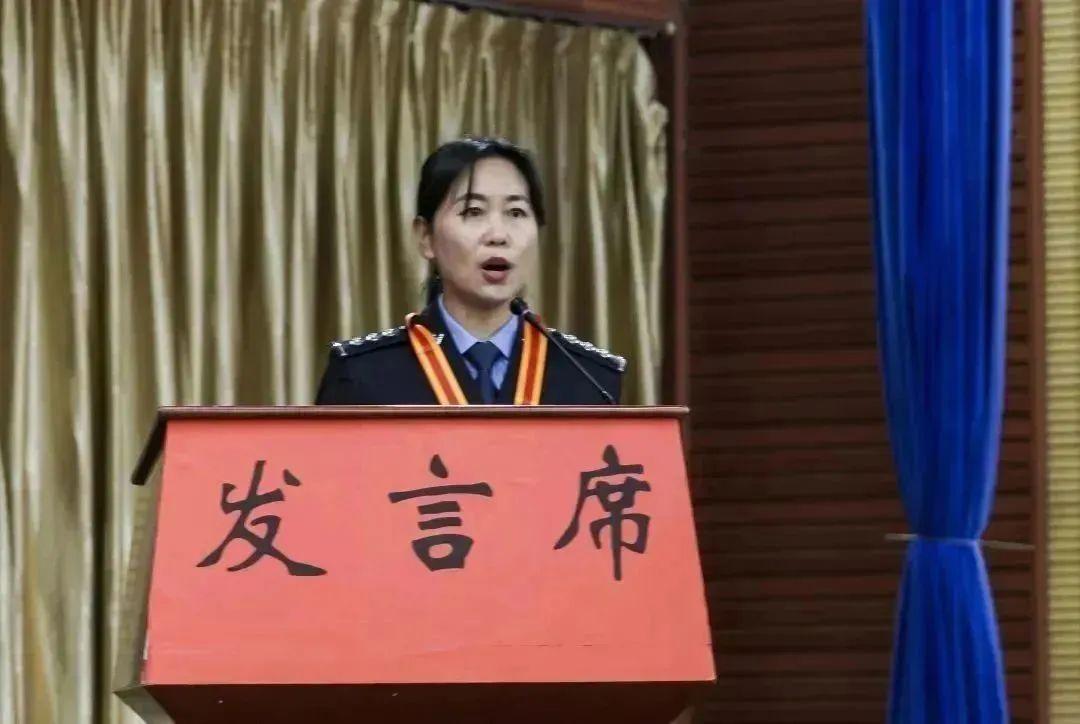 探究中国专业的移民机构，服务、优势与挑战