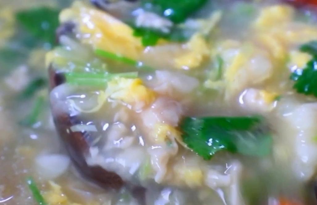蛋花肉汤，一道家常美食的魅力与故事