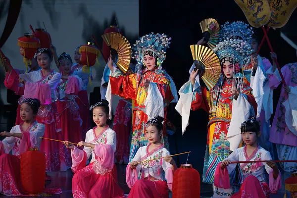 闽剧戏团定一本的价格及其背后文化