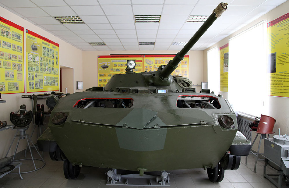 梁赞伞兵兵学院，培养精英伞兵的重要摇篮
