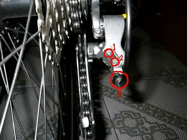 关于自行车变速器中的770指拨拆解研究