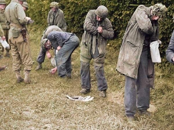 法军伞兵被俘，战争中的意外与反思