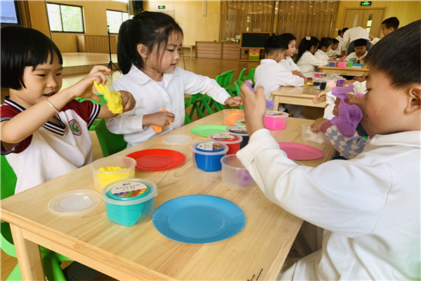 幼儿园艺术美术教案，创意无限的艺术之旅