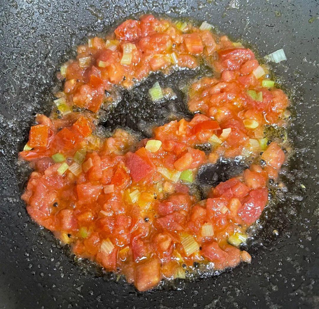 番茄蛋花疙瘩汤，一道家常美食的烹饪指南
