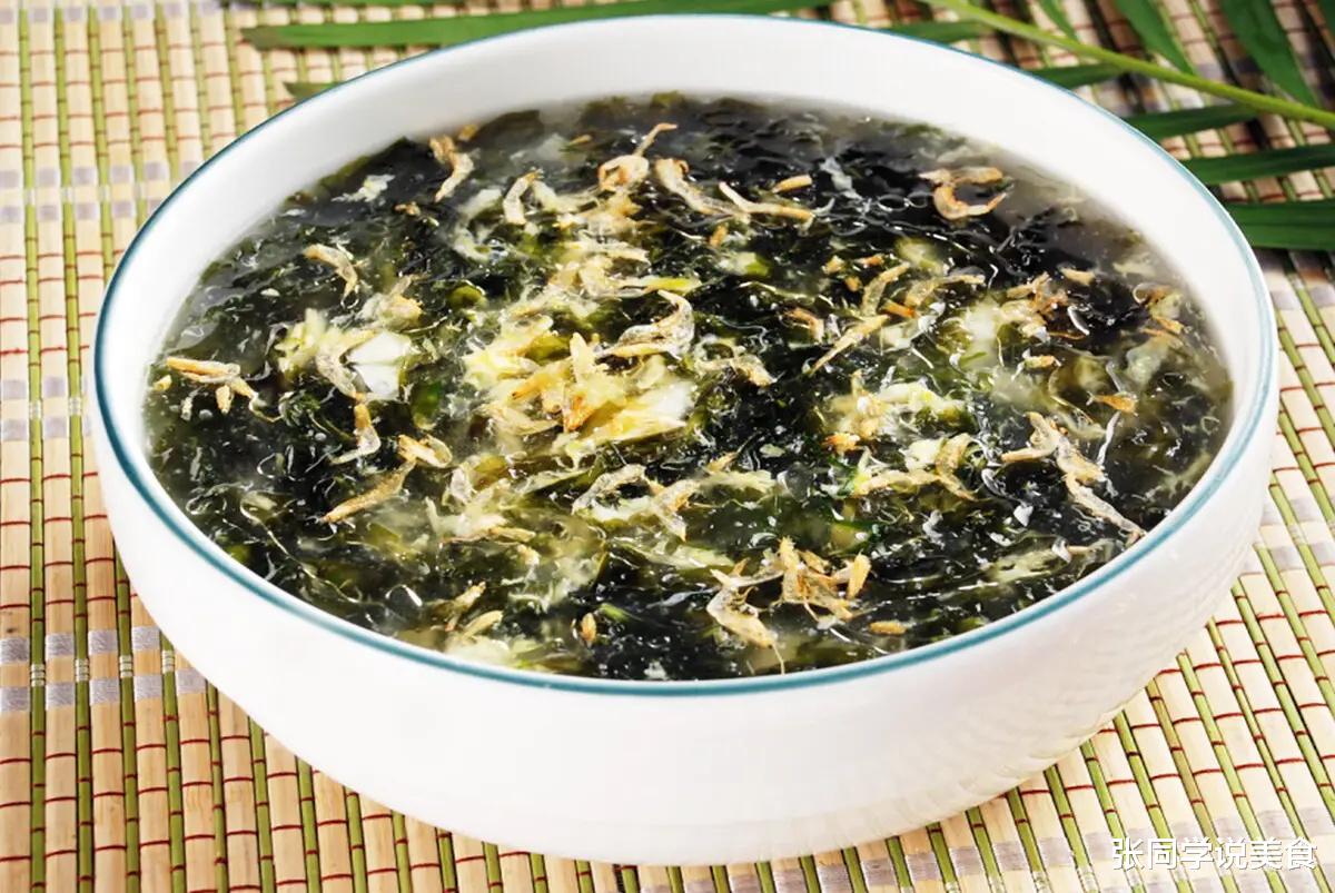 蛋花紫菜汤，一道家常美味汤品的做法